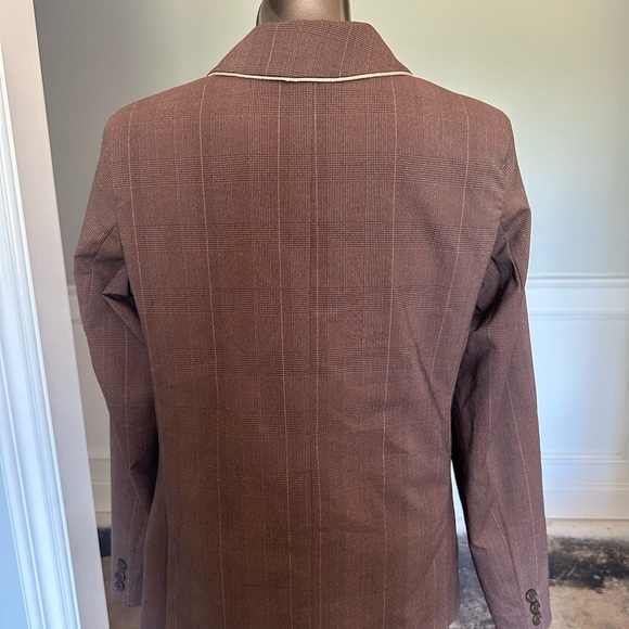 Show jacket - Picture 2 of 3